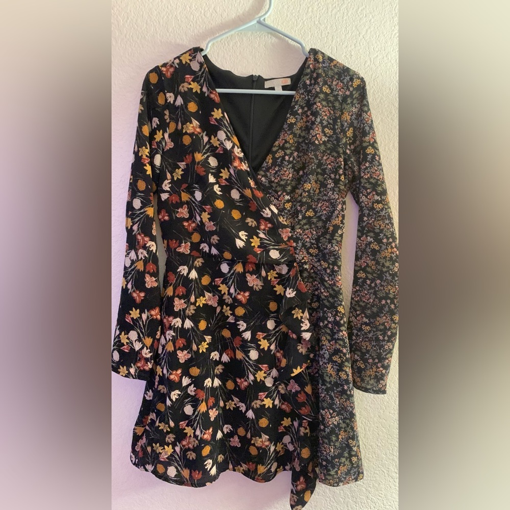 Black flower patterned long sleeve dress
